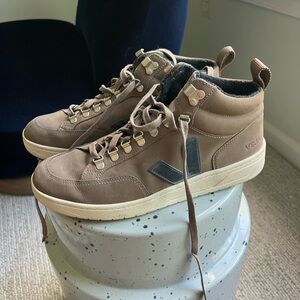 Veja White Eco-Friendly Sneakers with Breathable Mesh